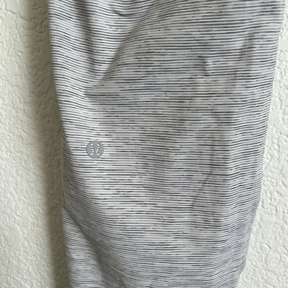 Lululemon Size 4 Keep Moving Pant High Rise Wee Are From Space Nimbus Battleshp - Picture 5 of 9